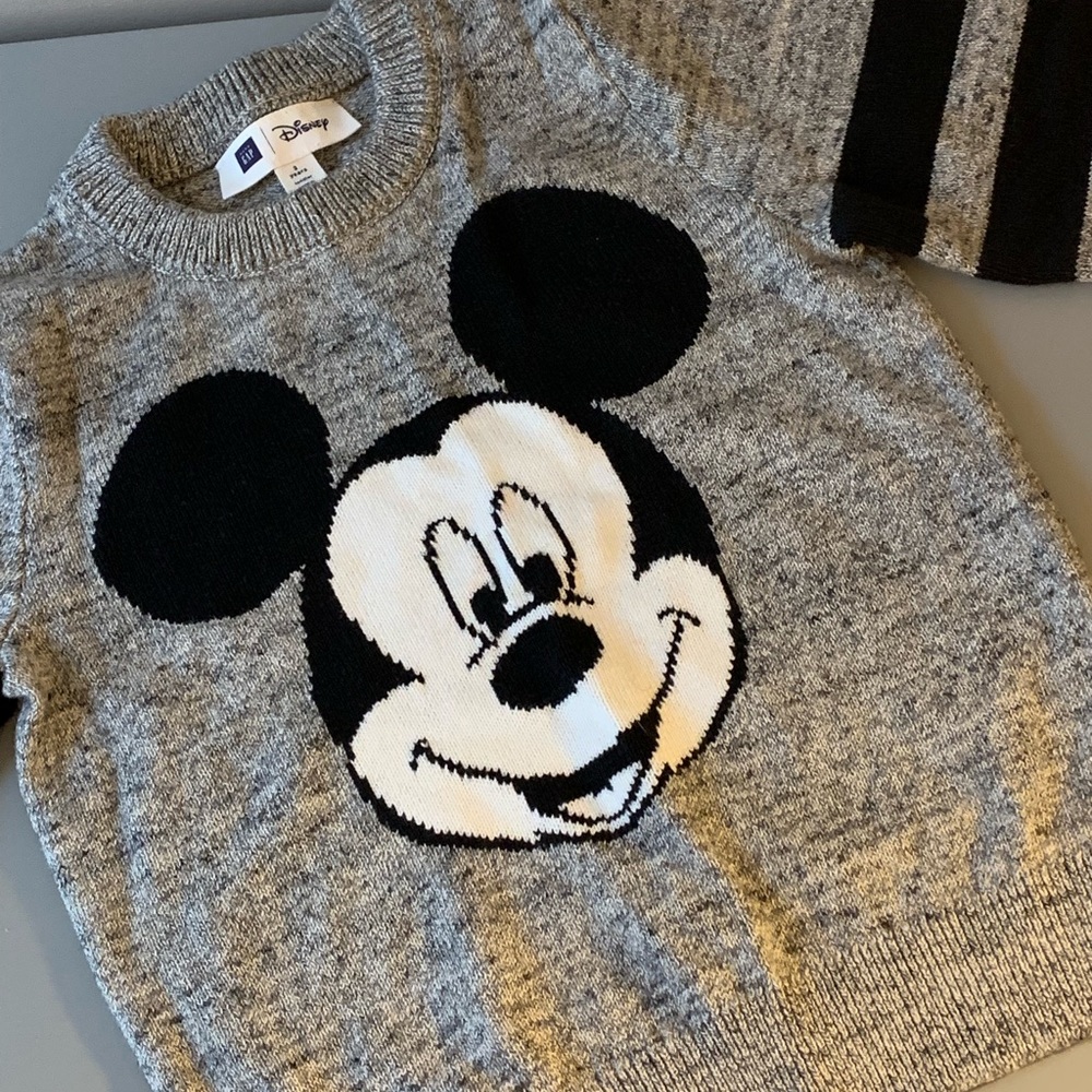 GAP Kids Mickey Mouse sweater, Disney
